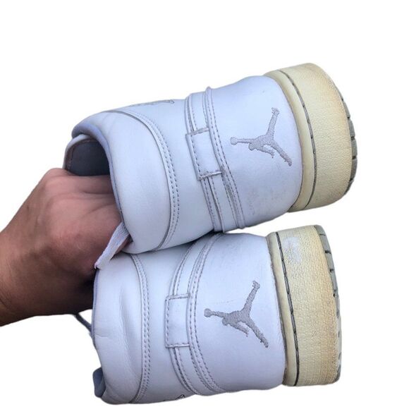 2016 Nike Air Jordan 1 Mid White Wolf Grey Size 13 - Picture 3 of 14